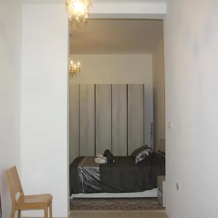 Central Area Townhouse - Close To The City * Pietà
