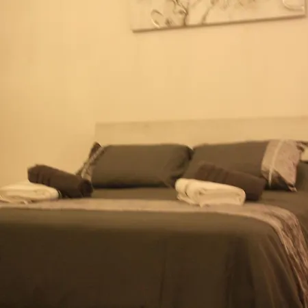Central Area Townhouse - Close To The City Semesterbostad