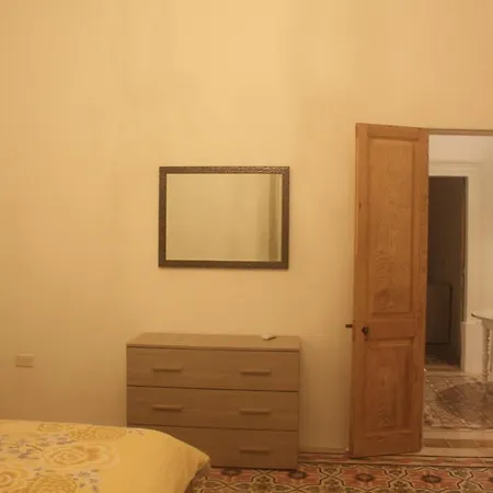 Holiday home Central Area Townhouse - Close To The City *